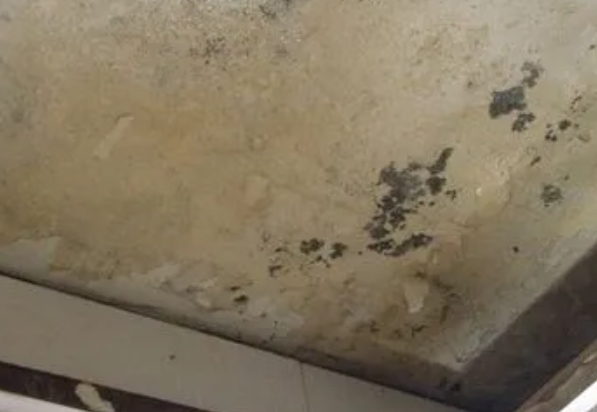复兴阳台漏水维修公司分享下复兴卫生间渗水维修需要注意哪些问题。